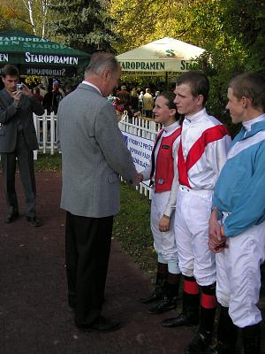PA230121.jpg 25.0K